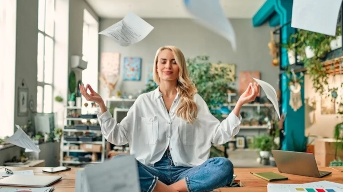 Por que fico com a mente agitada no momento da meditação